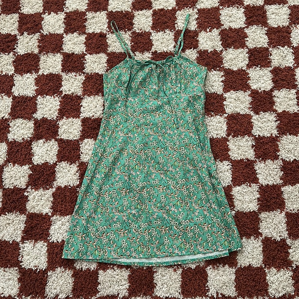 Shein • ditsy floral mini dress